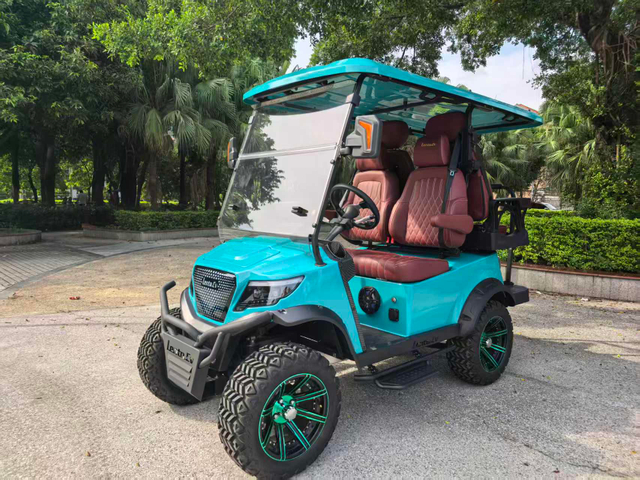  LenToEV 2+2 (two wheel drive/four-wheel drive optional)