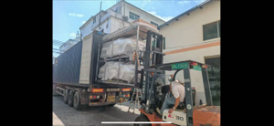 LenToEV Load the container and set off. Keep working hard